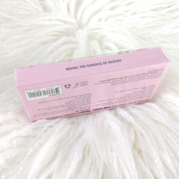 Moira Cosmetics 3D Effect Bionic Vegan Faux Mink Lashes #20 Getaway - Picture 5 of 6